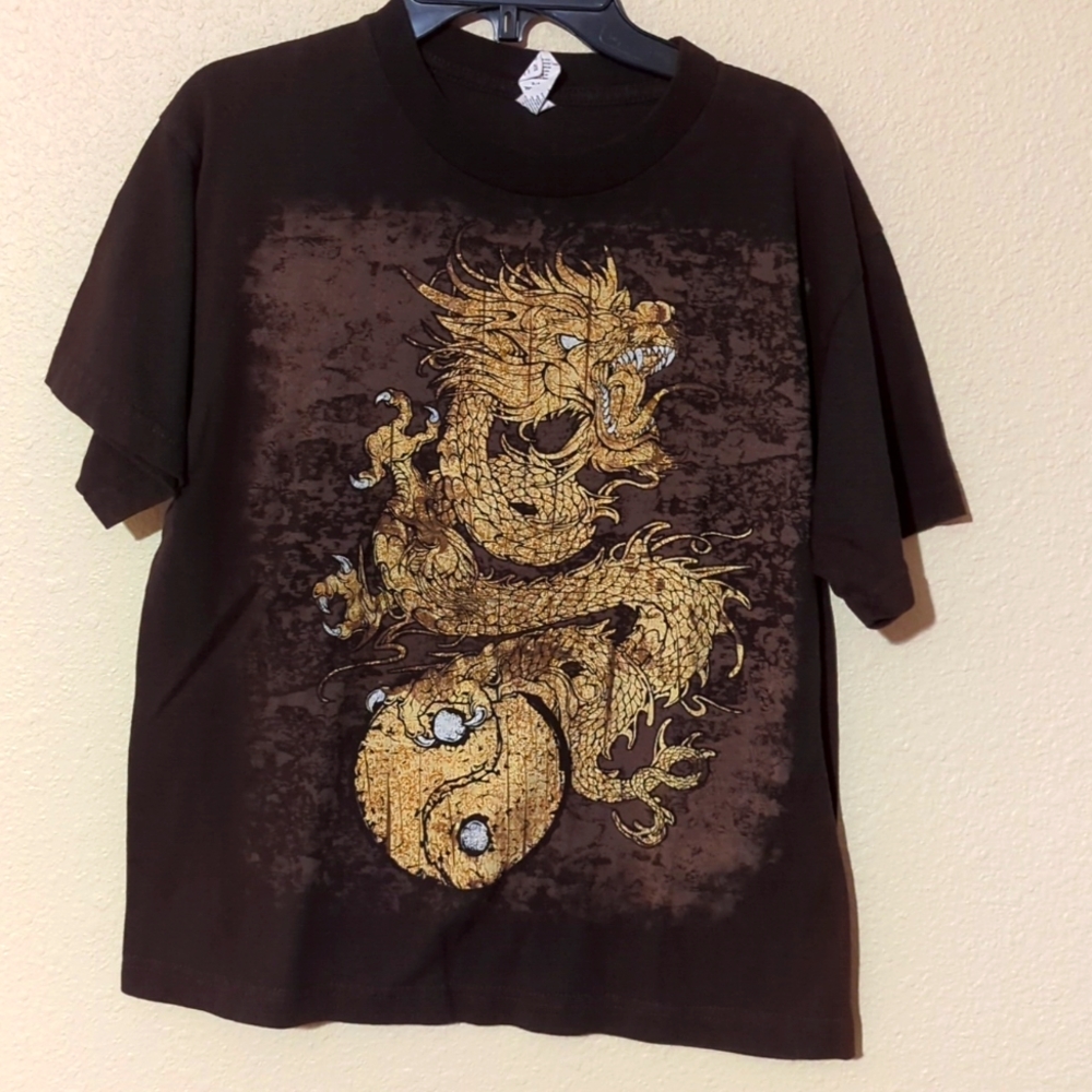 Boy's Dragon T-shirt. Size Large Dark Brown. Great Condition.
